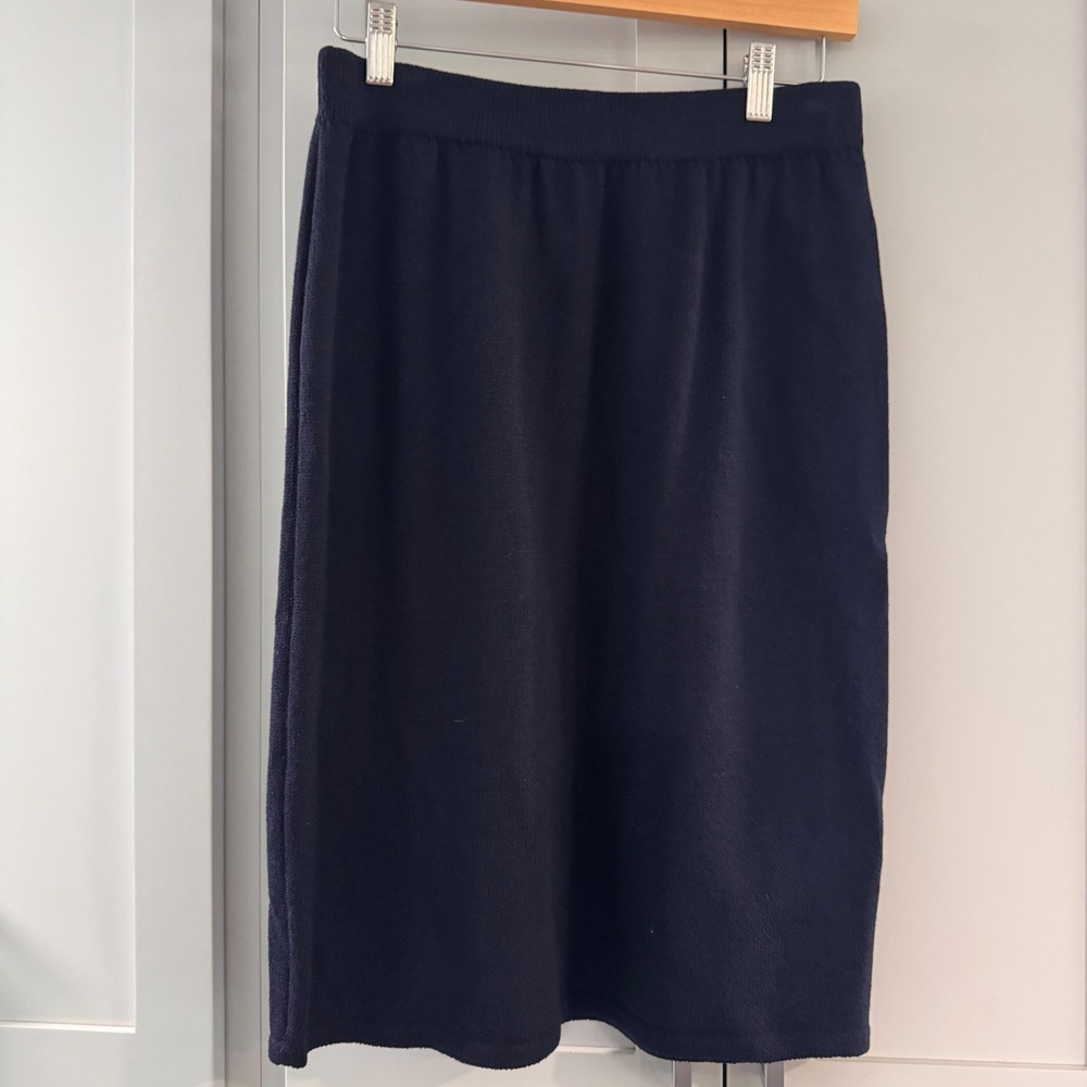 ST JOHN Santana Knit Navy Blue Wool Knee Length Pencil Skirt Size 10 Made in USA